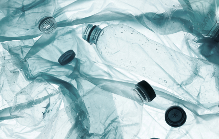Riduzione dell’uso della plastica grazie a soluzioni per acqua domestica filtrata